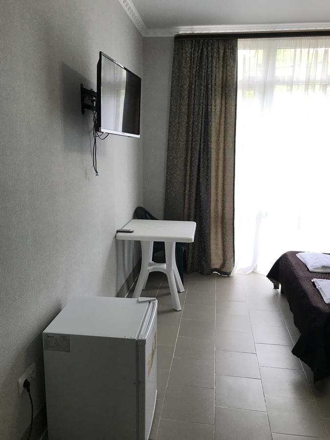 Viktoria Hotel ปิซุนดา ภายนอก รูปภาพ
