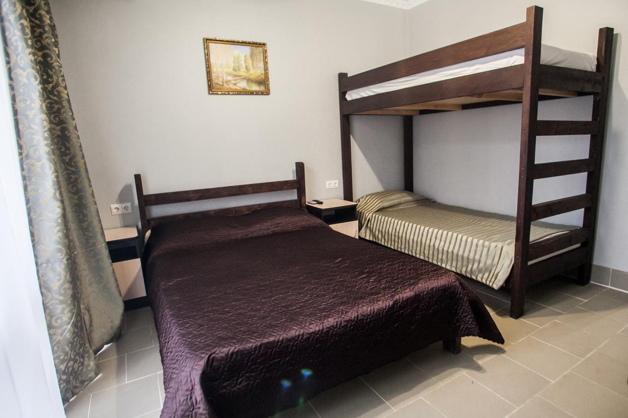 Viktoria Hotel ปิซุนดา ภายนอก รูปภาพ